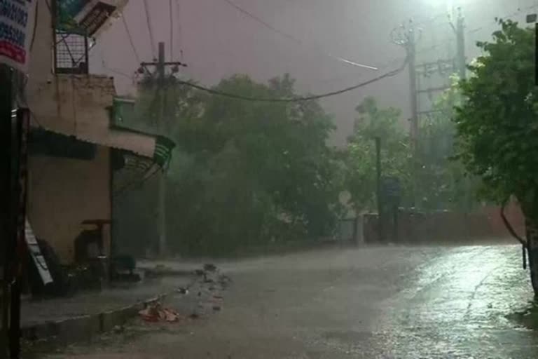 Delhi rains Rains lash Delhi India Meteorological Department SW Monsoon டெல்லியில் மழை டெல்லி வெயில் பருவ மழை ஹரியானா