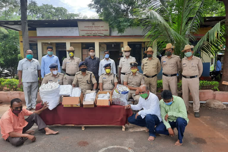 3 people arrested for illegally transporting 47 kg of silver in Chikkodi