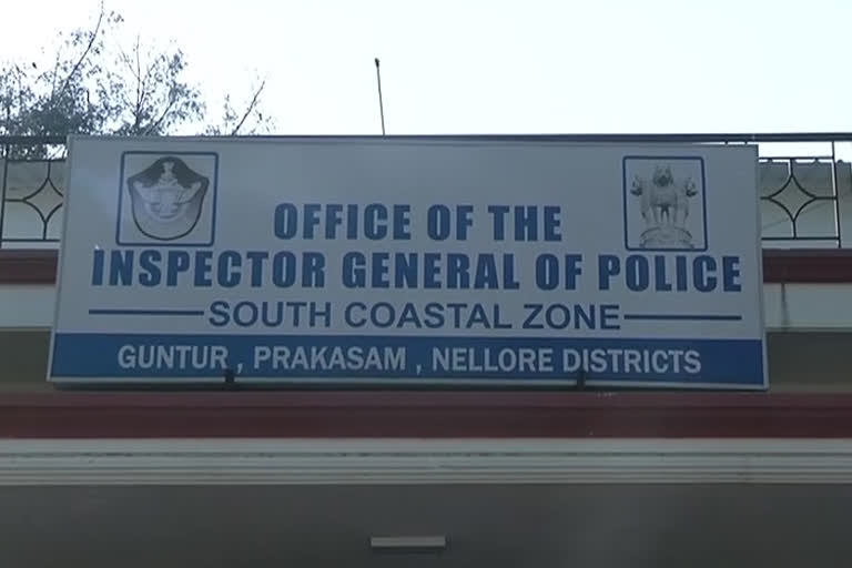 4 police officers suspension in south coastal zone