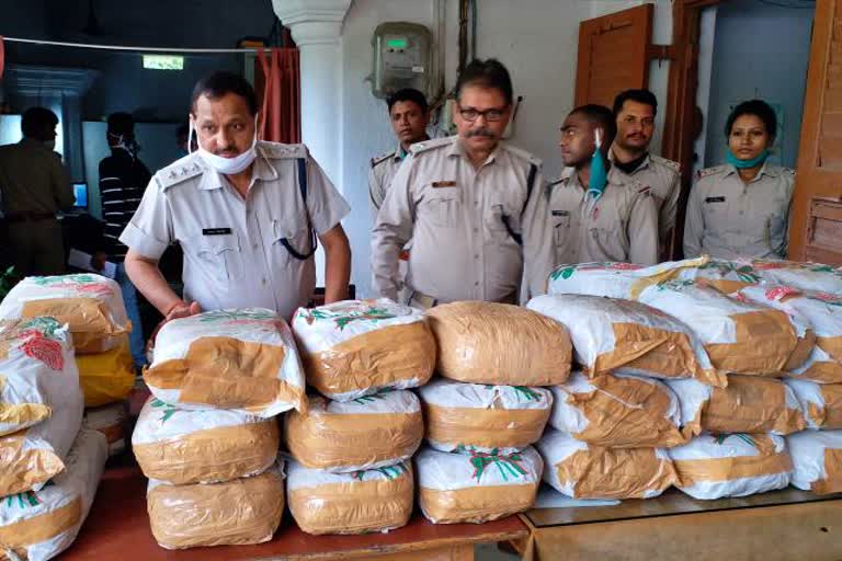 Hemp recovered in huge quantities in Hazaribag