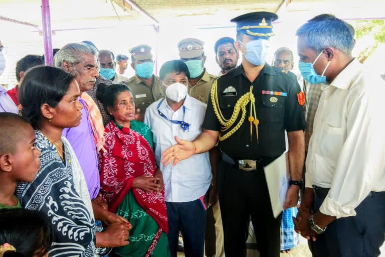 TN Governor gave Rs.20 Lakhs Special Fund to jawan Palanis Family