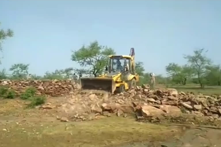 कोटा वन विभाग की कार्रवाई, Forest Department removed encroachment, कोटा में हटाया अतिक्रमण