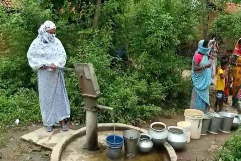 Water scarcity in Kapali Municipal Council area in seraikela