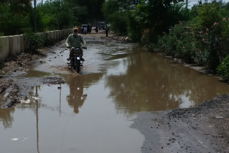 dilapidated condition of chakeriyan road in mansa city