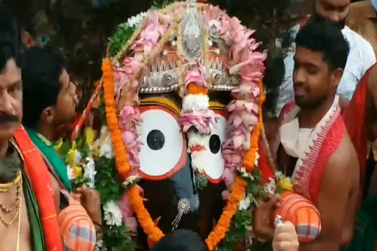 Ratha yatra rituals performed, Bhabanipatna jagannath temple, Ratha yatra with out chariots,  ମୁରୁଜ ରଥରେ ବିଜେ କଲେ ଚତୁର୍ଦ୍ଧାମୂର୍ତ୍ତି, ଭବାନୀପାଟଣା ଜଗନ୍ନାଥ ମନ୍ଦିର