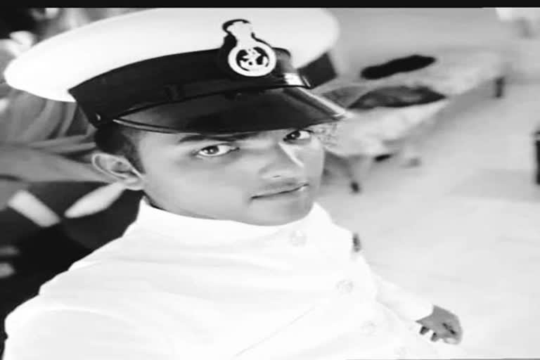 Naval officer died Visakhapatnam electrocution incident INS Rajput INHS Kalyani கடற்படை அலுவலர் உயிரிழப்பு மின்சாரம் ராகுல் ஜன்கின் விசாகப்பட்டினம்