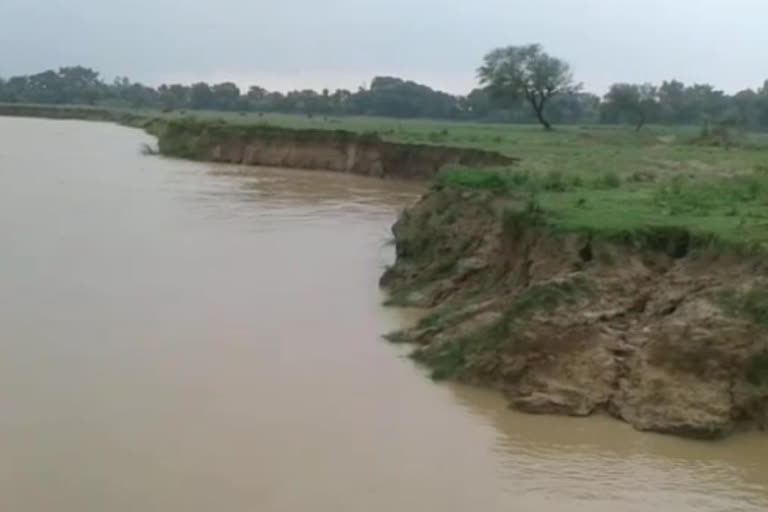 गोरखपुर में गोर्रा और राप्ती में बढ़ा जलस्तर.