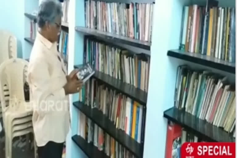 Man runs a well-equipped library in Tamil Nadu village