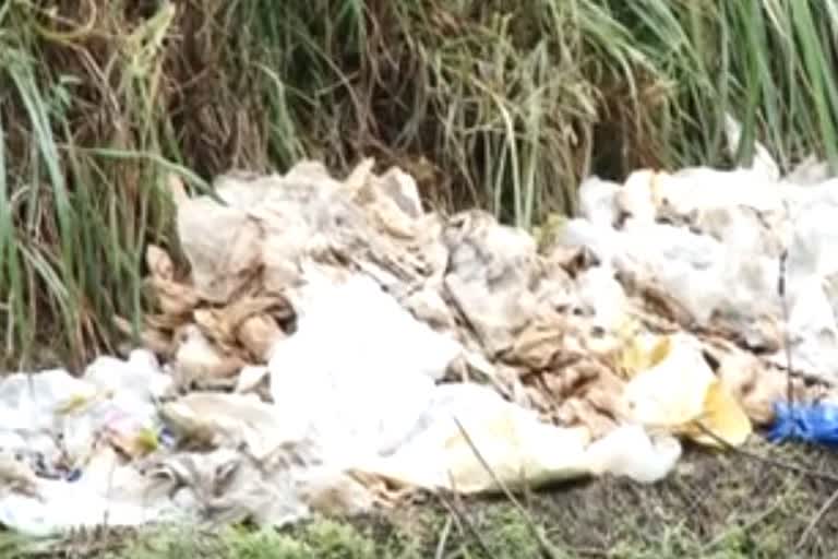 Waste in the Periyarwali canal  The locals with the complaint  പെരിയാർവാലി കനാലിൽ മാലിന്യം തള്ളുന്നു  പരാതിയുമായി നാട്ടുകാർ  എറണാകുളം വാർത്ത