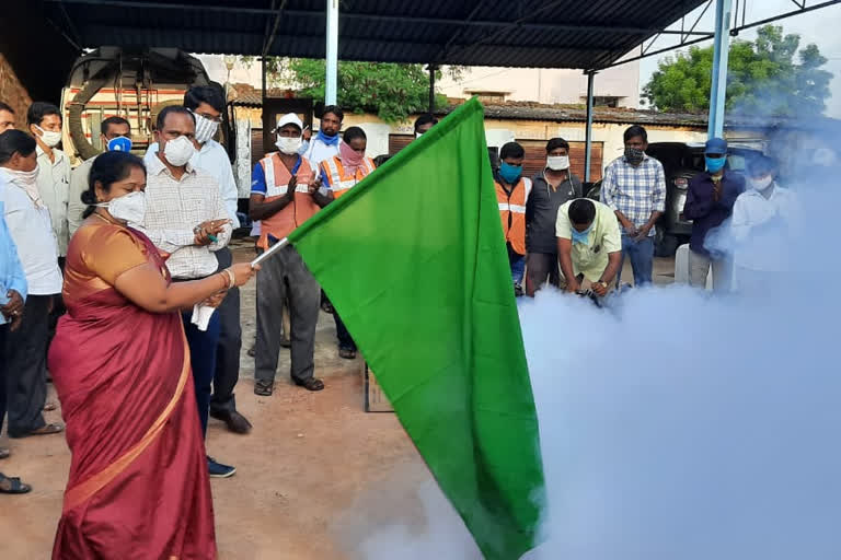 nizamabad mayor neethu kiran distributed fogging Machines