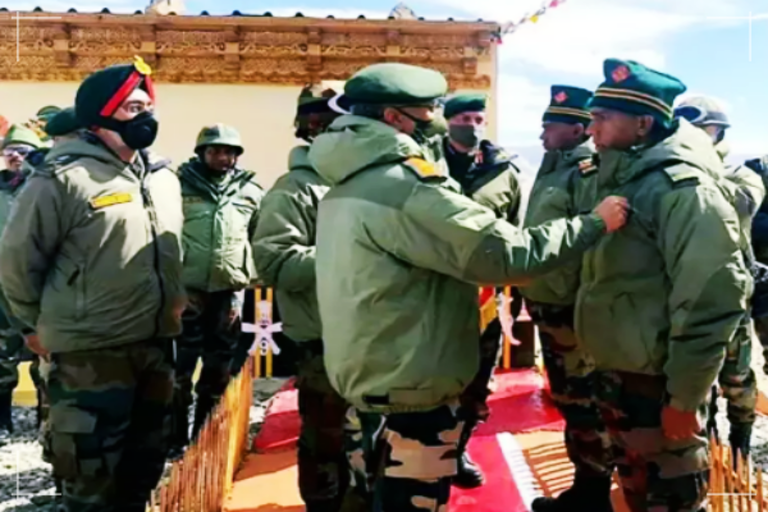 Army Chief awards 5 soldiers for valiantly fighting Chinese troops in Galwan and Pangong Tso