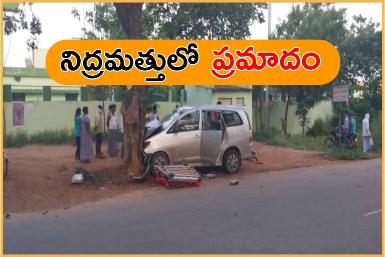 accident at cheryala market yard in siddipet district