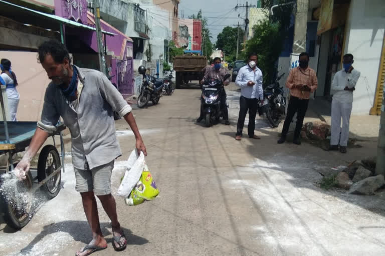 Municipal Commissioner  inspected sanitation work in containment zone in amudalavalasa