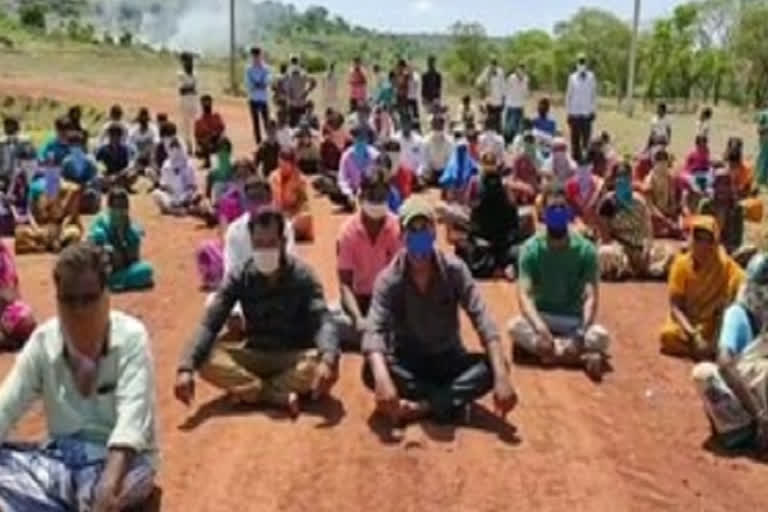 villagers protest to remove dumping yard in vikarabad district