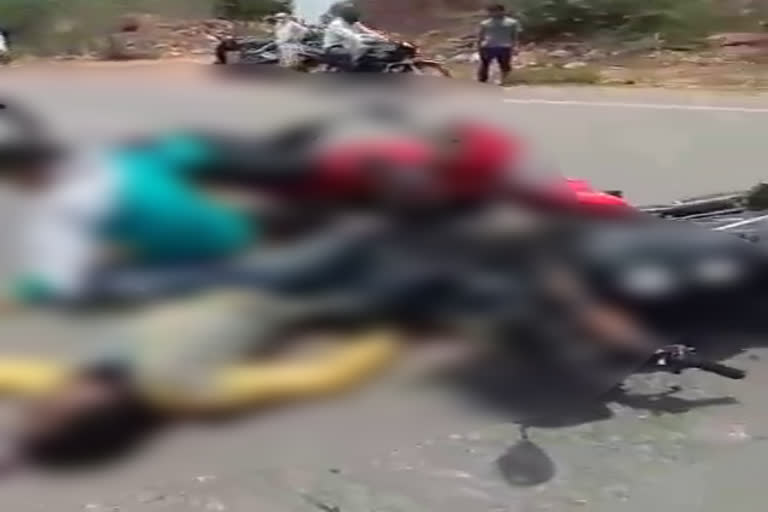 dholpur news,  rajasthan news,  Bump into two bikes,  Accident in Dholpur,  Accident on NH 11B,  Accident on national highway