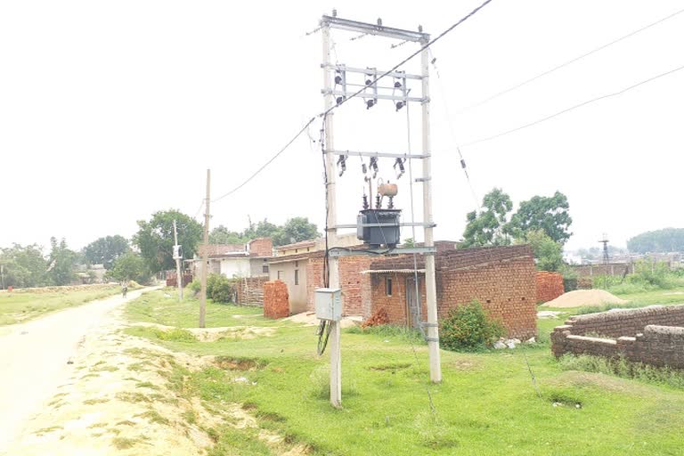 Electricity problem started as soon as rainy in lohardaga