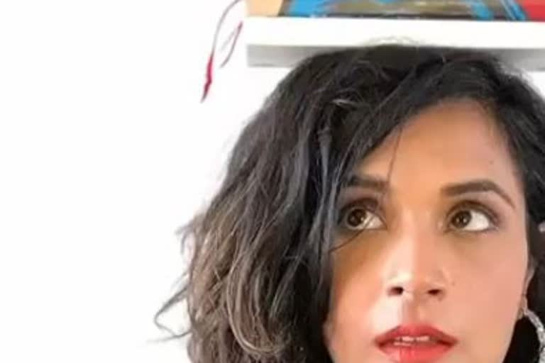 Richa chadda reading books