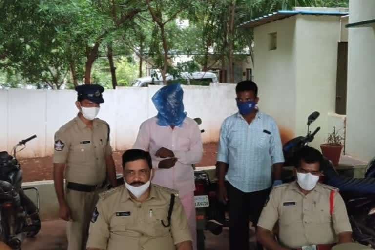 woman murder case solved in ahobilam kurnool district