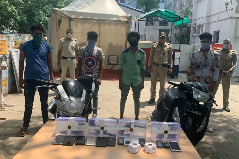 lajpat nagar police arrested four miscreant