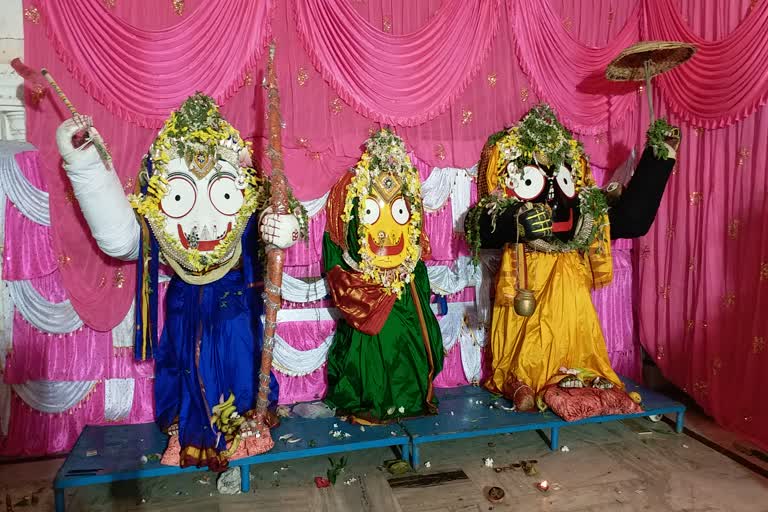 jagannatha-darsahan-close-devotees-for-covid19