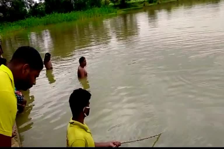 Body of a missing youth was recovered from a village pond