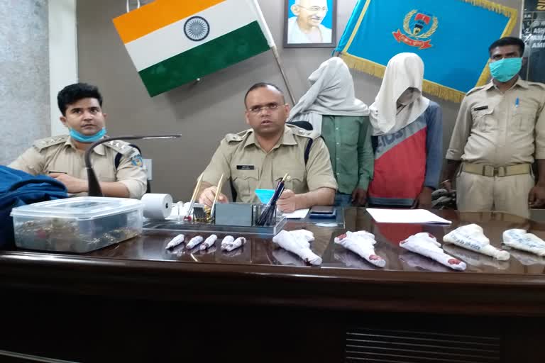 Two criminals arrested in dhanbad