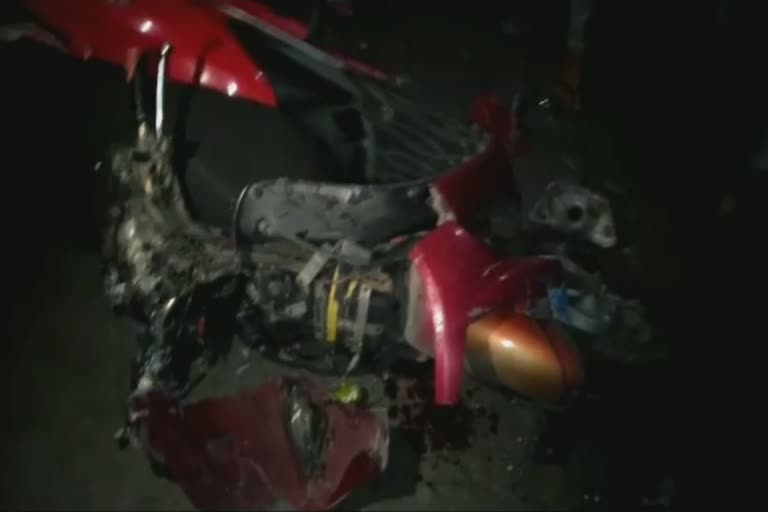 police vehicle hit a scooter motorcycle, two injured in jaipur