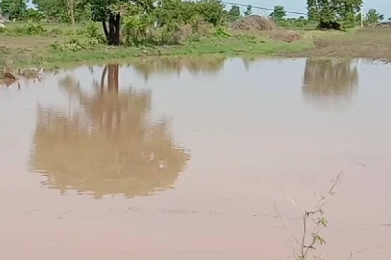 heavy-rain-lashes-in-hingoli