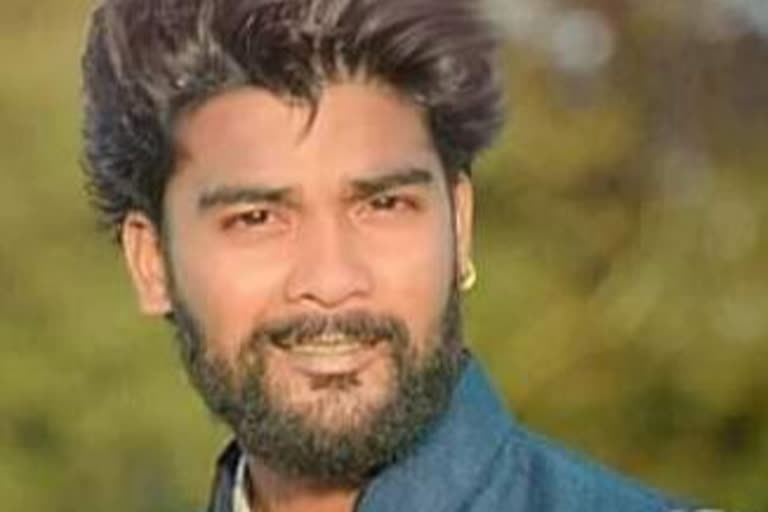 Madhya Pradesh's Mandla  NSUI office-bearer shot dead  National Students' Union of India  Sonu Parochia  മധ്യപ്രദേശ്  മണ്ട്‌ല  NSUI  എൻഎസ്‌യുഐ  വെടിയേറ്റ് മരിച്ചു