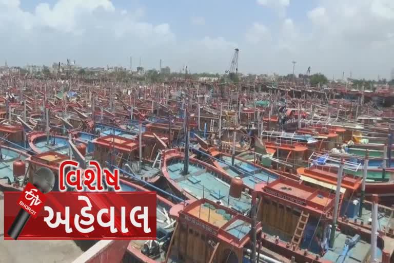 દરિયાઈ તોફાનો, લોકડાઉન અને હવે વધી રહેલાં ડીઝલના ભાવથી માછીમારી ઉદ્યોગ મૃતપાય થયો