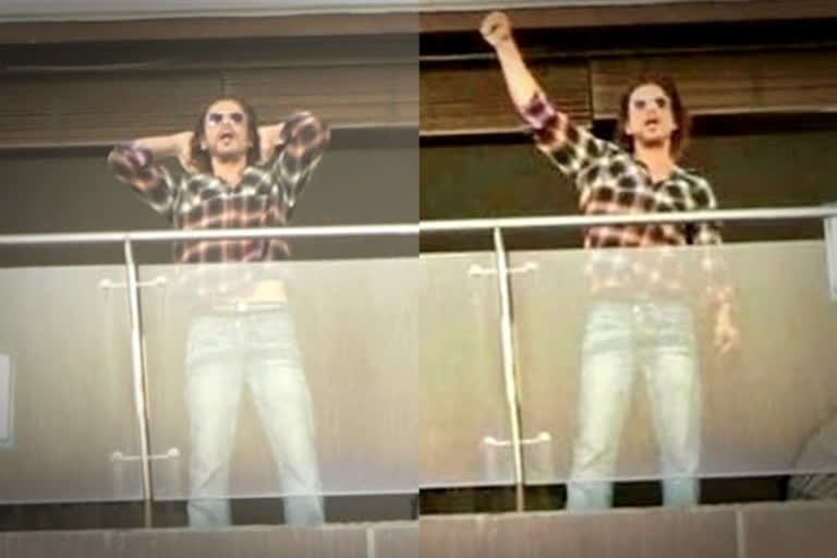 srk-shoots-at-his-mannat-balcony-video-goes-viral