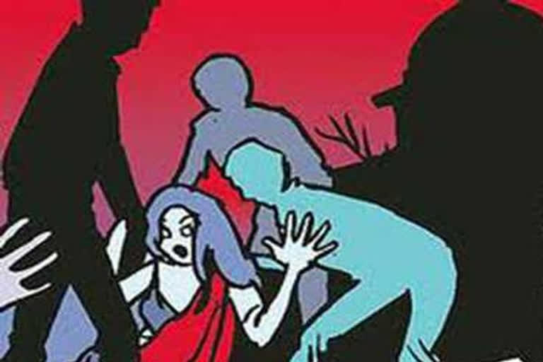 married woman physically abused by 6 people in wardha