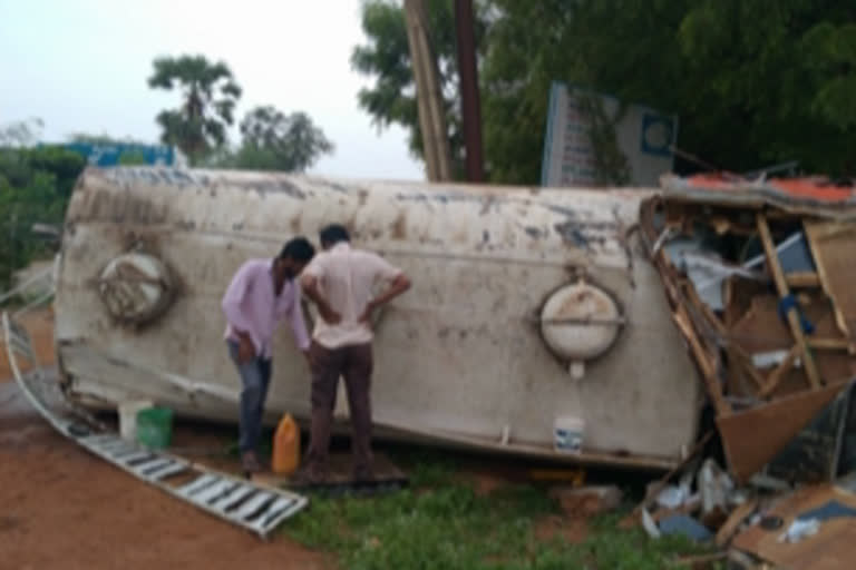 oil tanker fell down at gannavaram
