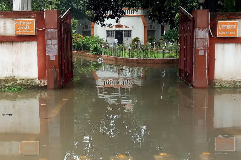 Streets waterlogged in Patna following heavy rainfall