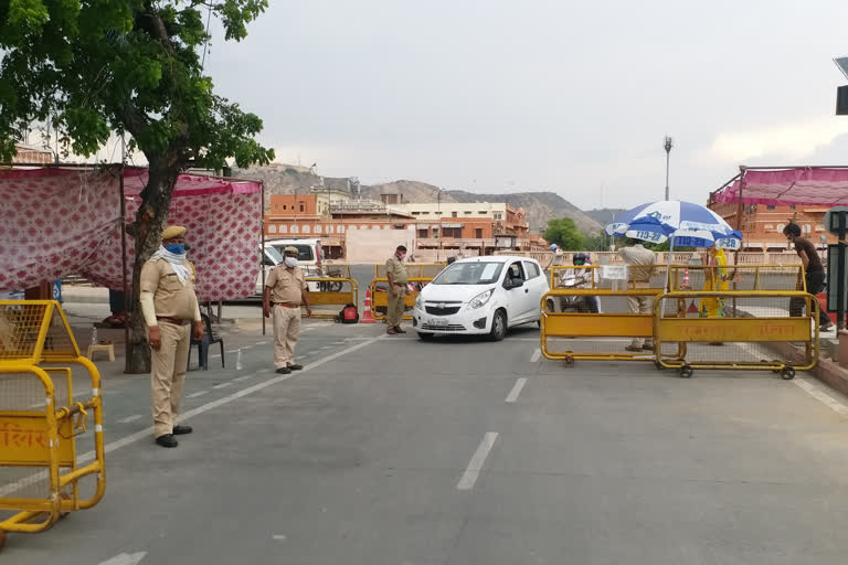 vehicles seized for violating lockdown, lockdown in Jaipur, लॉकडाउन कार्रवाई, जयपुर न्यूज