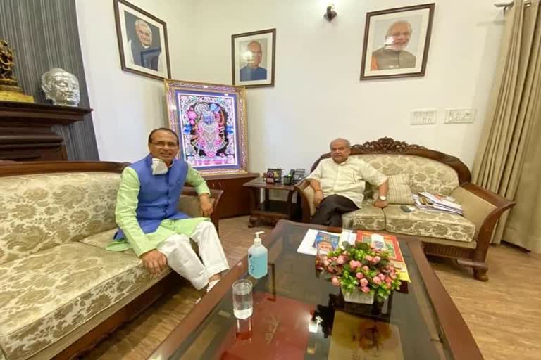 Shivraj met Union Minister Narendra Singh Tomar