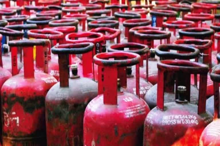 Prepare LPG balances for 2 months in Kashmir: Central government directive