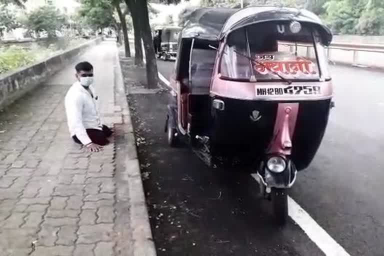 Specially-abled man from Pune drives auto-rickshaw to sustain family amid Covid-19