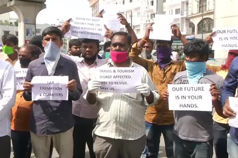 Dharna at khairathabad rto office to repeal vehicle taxes