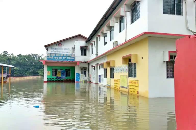 Flood effected mahatma gandhi model covid 19 hospital bilasipara dhubri assam etv bharat news