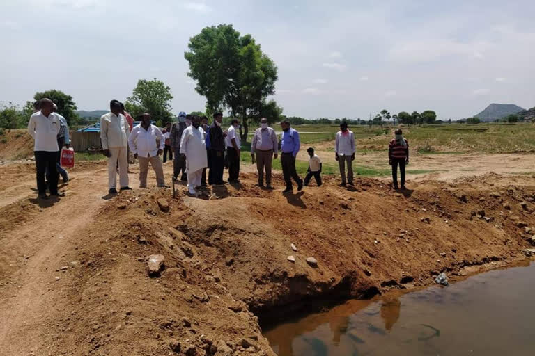 mallanna gandi reservoir visited by Department of Water Resources ceo bangarayya