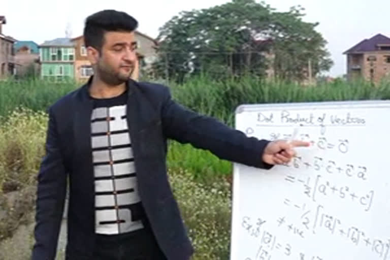 An engineer turned mathematics teacher, Muneer alam started the free open-air classes in srinagar