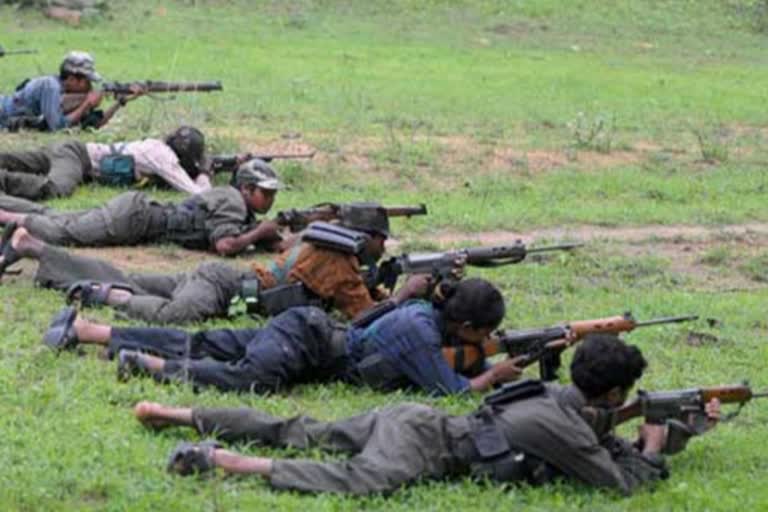 Encounter between police and Naxalites on Udalakam hills of Chaibasa