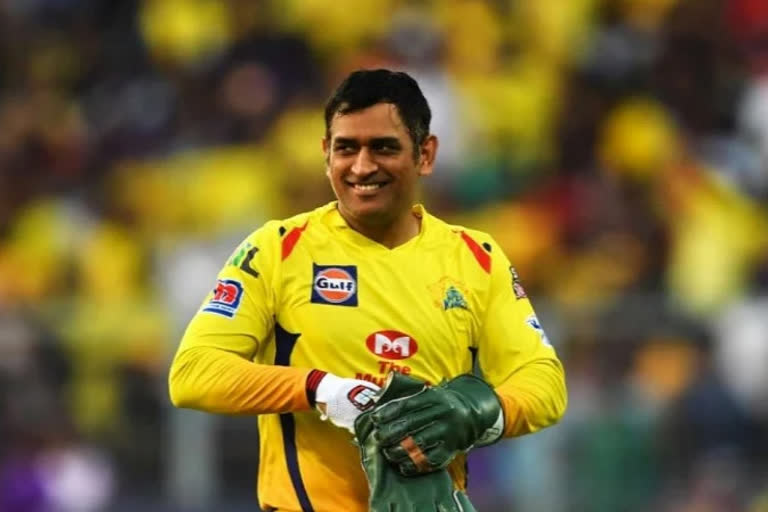 Aakash chopra chose dhoni for all time ipl team captain