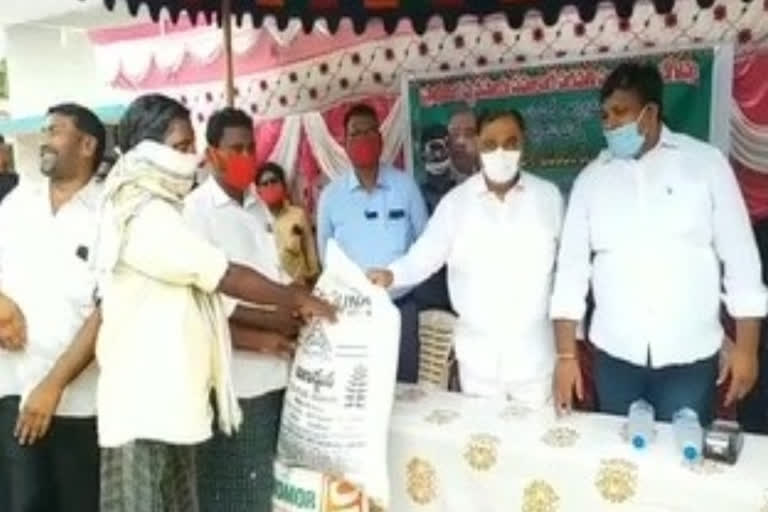 paleru mla upender reddy  distributes fertilizers to farmers in khammam district