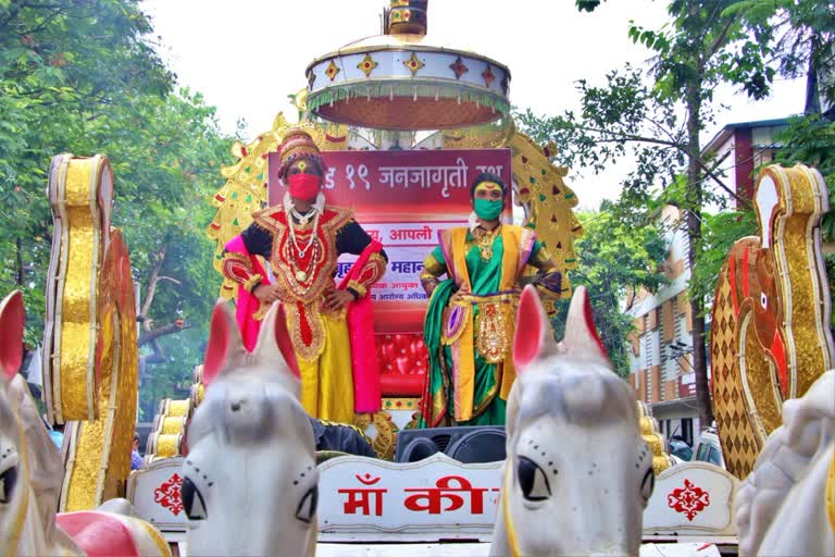 awareness-about-corona-virus-through-vitthal-rakhumai-rathyatra-at-mumbai