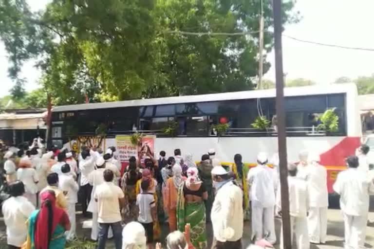 sant eknath maharaj paduka leaving for pandharpur