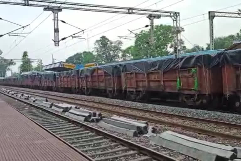 Chhattisgarh: Railways create history, joins three freight trains with 177 loaded wagons