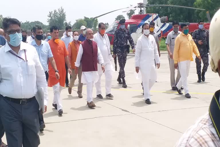 Union Minister Narendra Singh Tomar