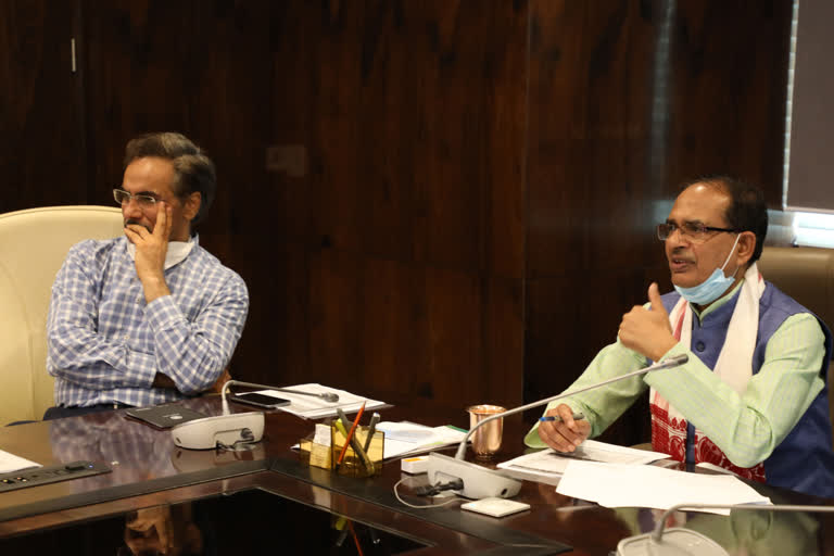 CM Shivraj took meeting regarding covid-19